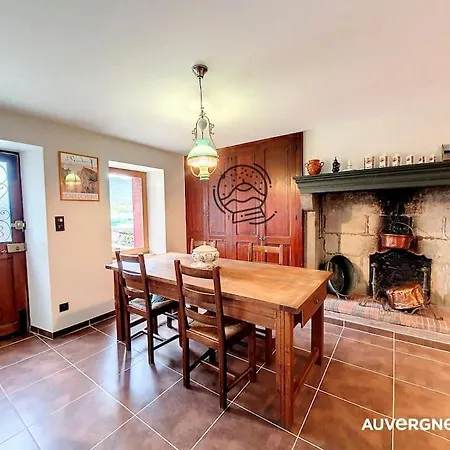 Holiday home Le Cantou De La Mouche *