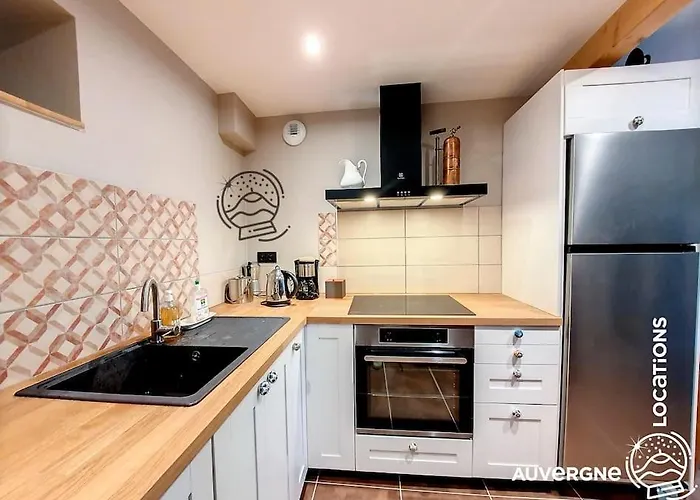 Holiday home Le Cantou De La Mouche Murol